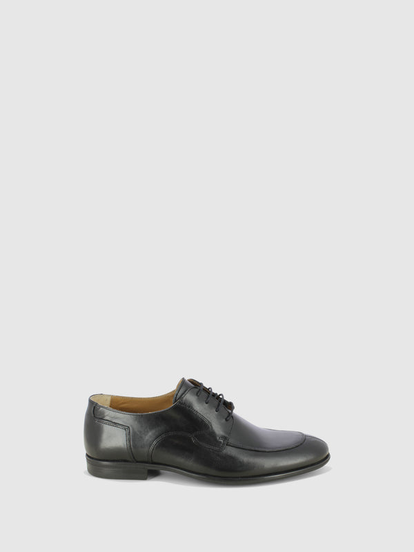 Sapatos com Atacadores em Preto